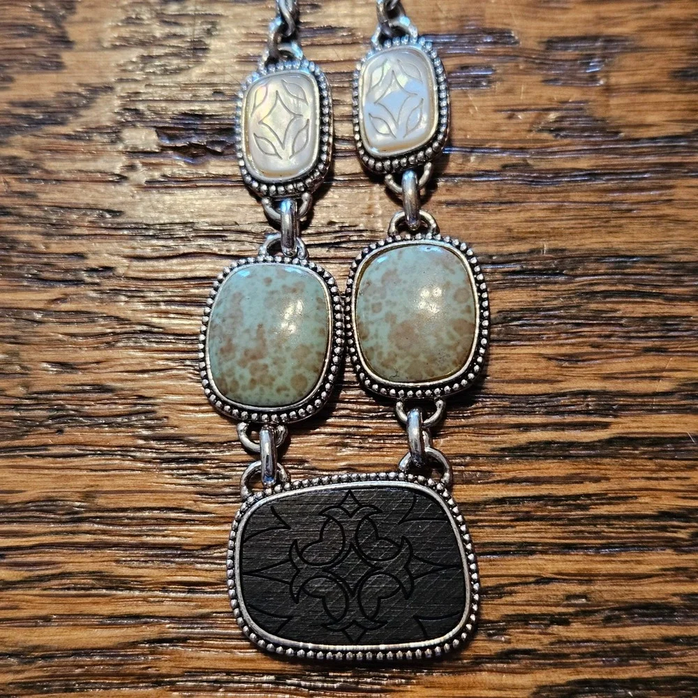 Monet Silver Tone Multi Stone Statement Necklace Turquoise‎ Mother of Pearl Wood